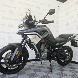CFMOTO 800MT