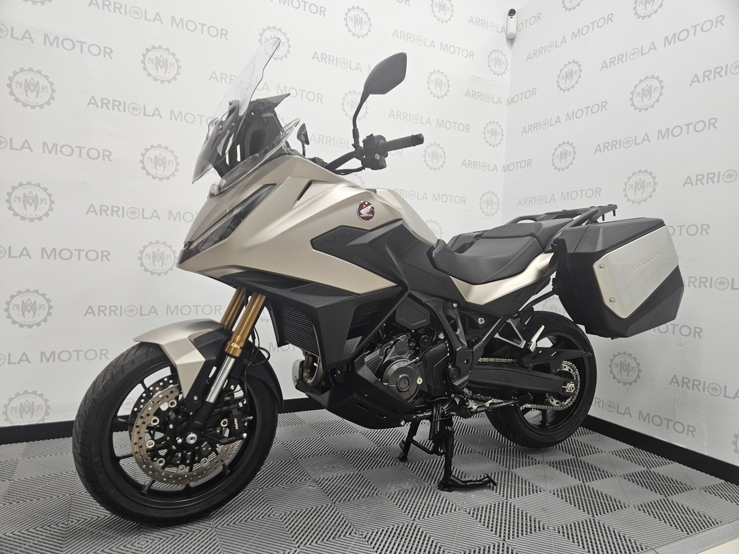 Honda NT1100 DCT