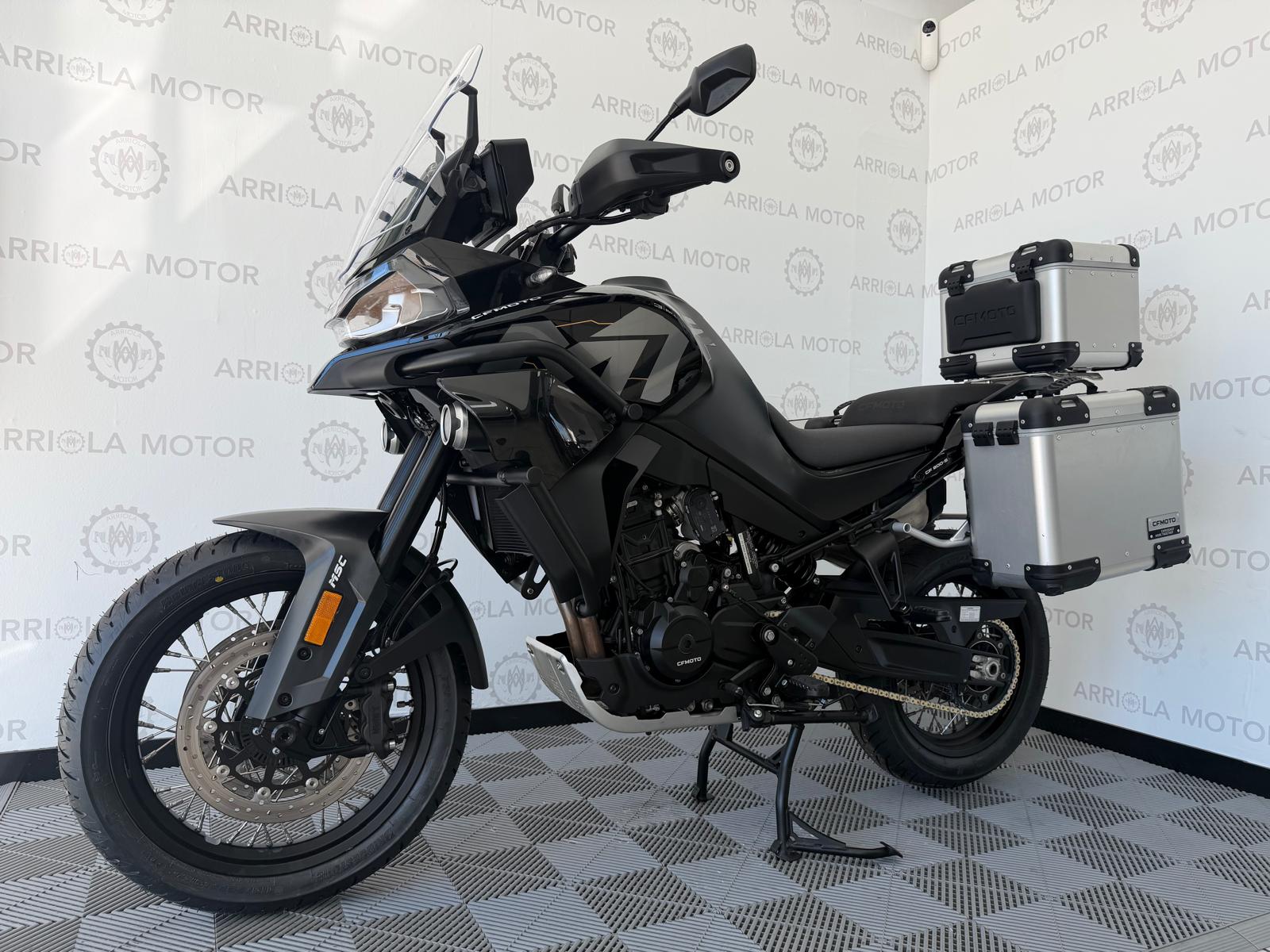 CFMOTO 800 MT Explore