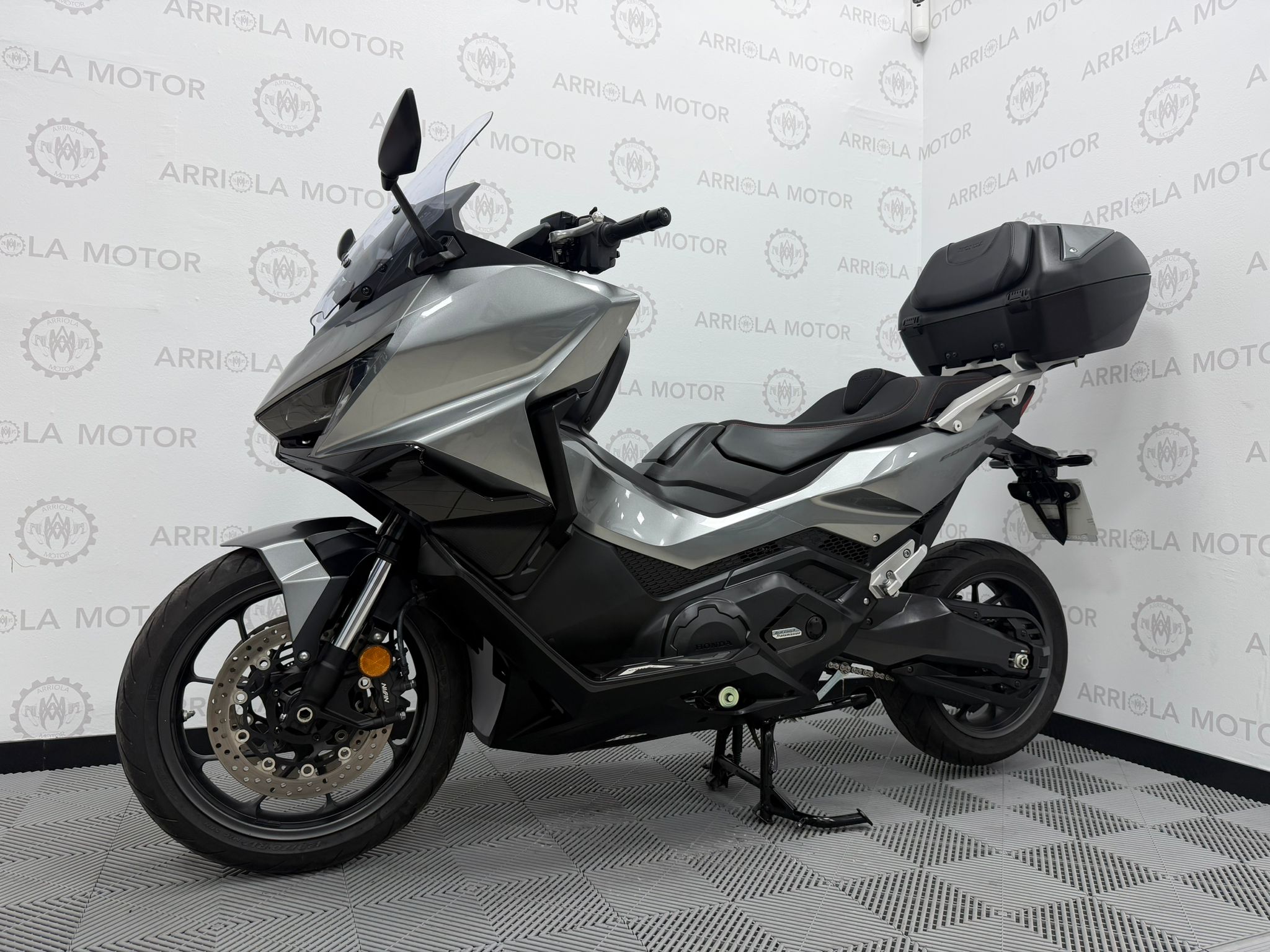 WhatsApp Image 2026-04-14 at 21.36.14 (1) honda forza 750