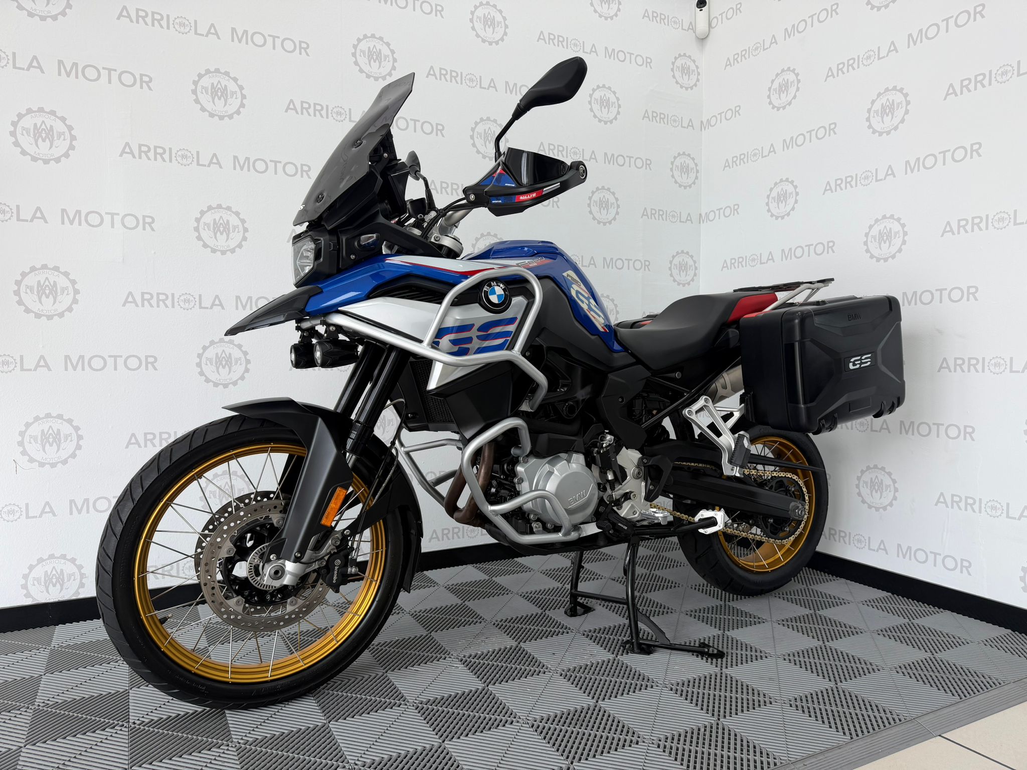 BMW F850GS