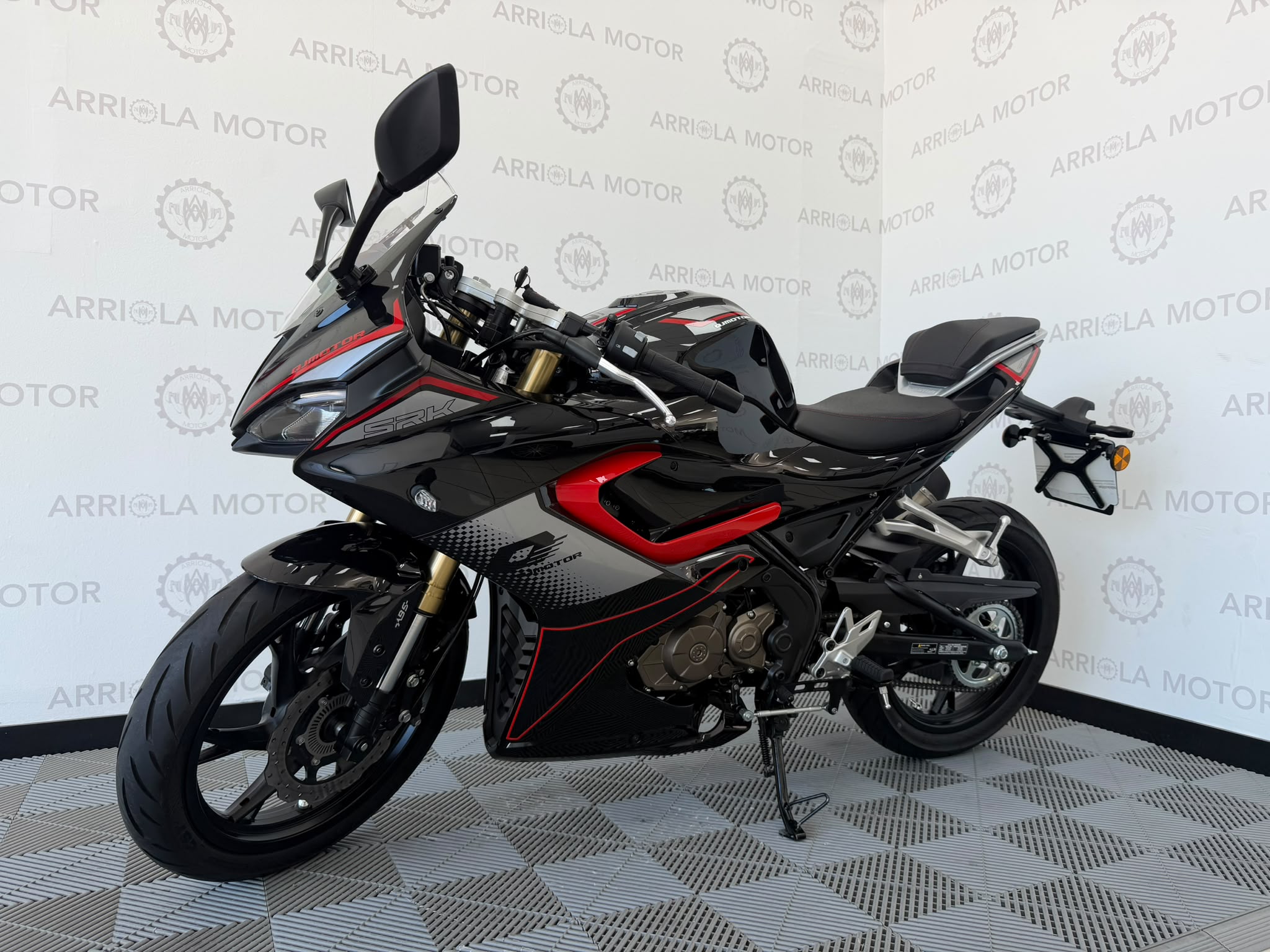 QJMOTOR SRK 125 R