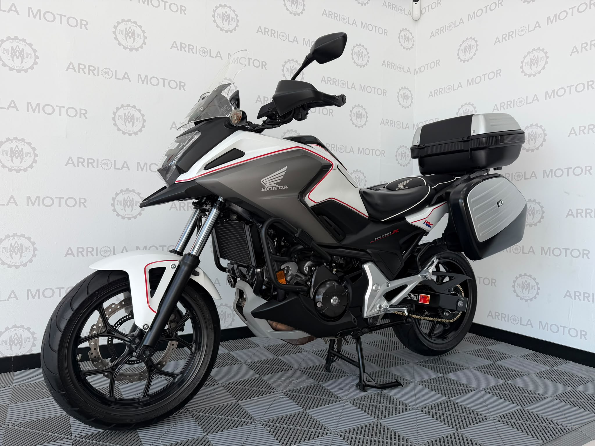 1 Honda NC750X DCT