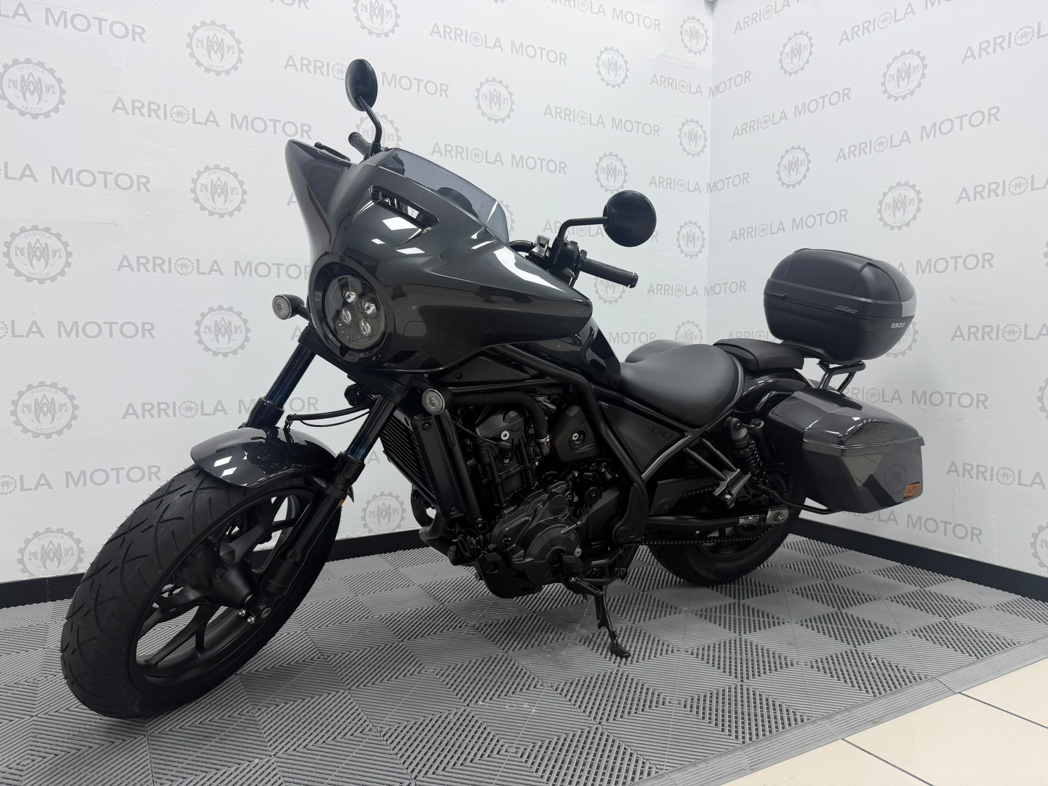 1 Honda CMX1100 Rebel DCT