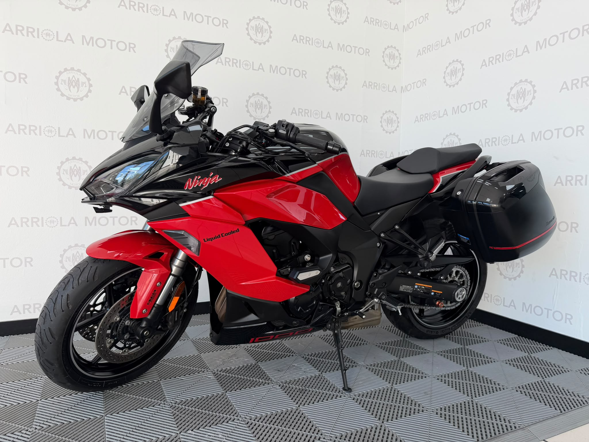 1 Kawasaki Ninja 1000SX 40 Aniversario