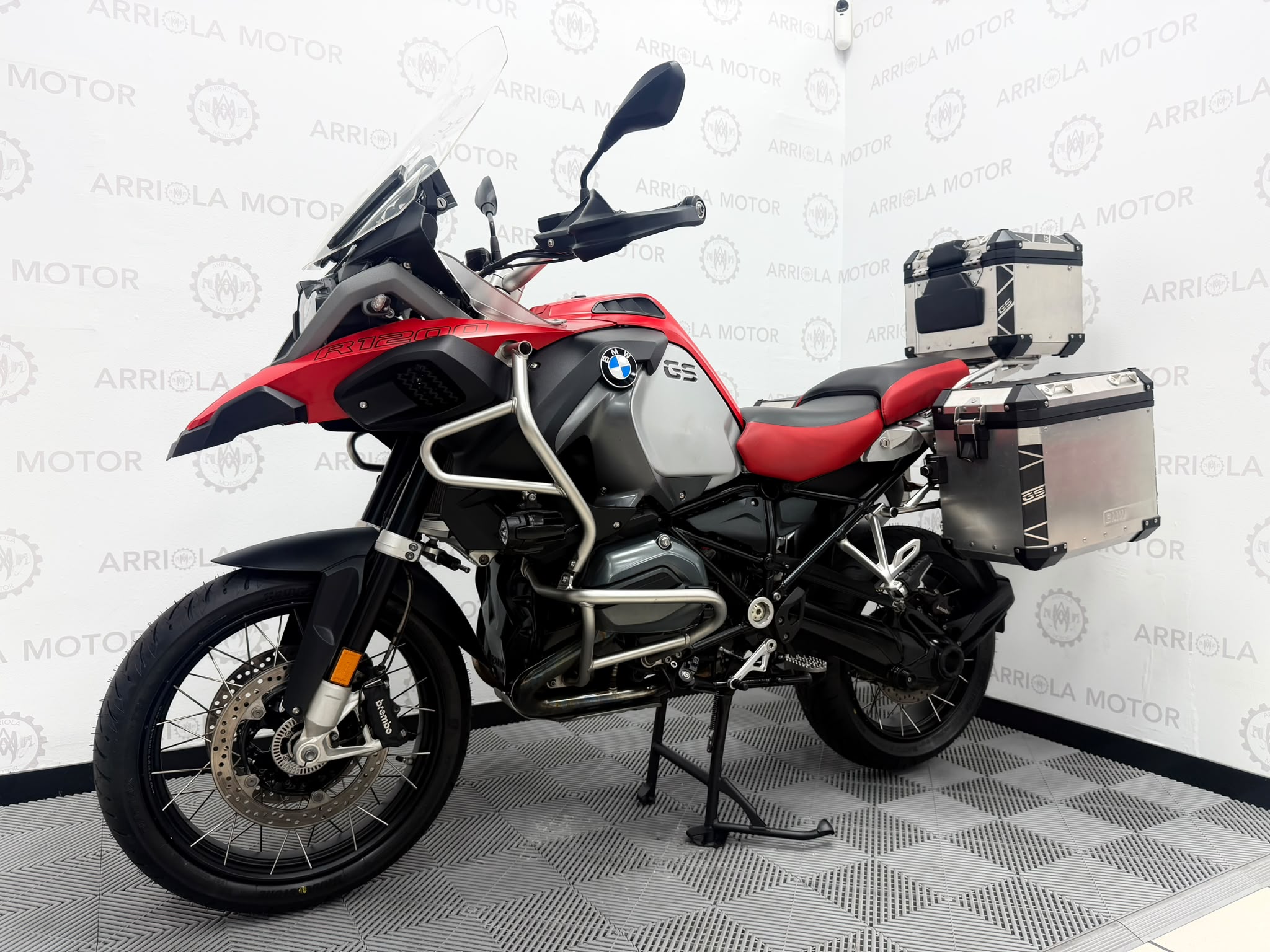 1 BMW R1200GS Adventure