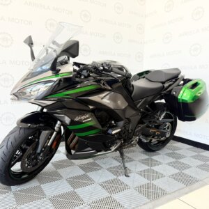 Kawasaki Ninja 1000SX Performance Tourer 2020 con 81.591 km